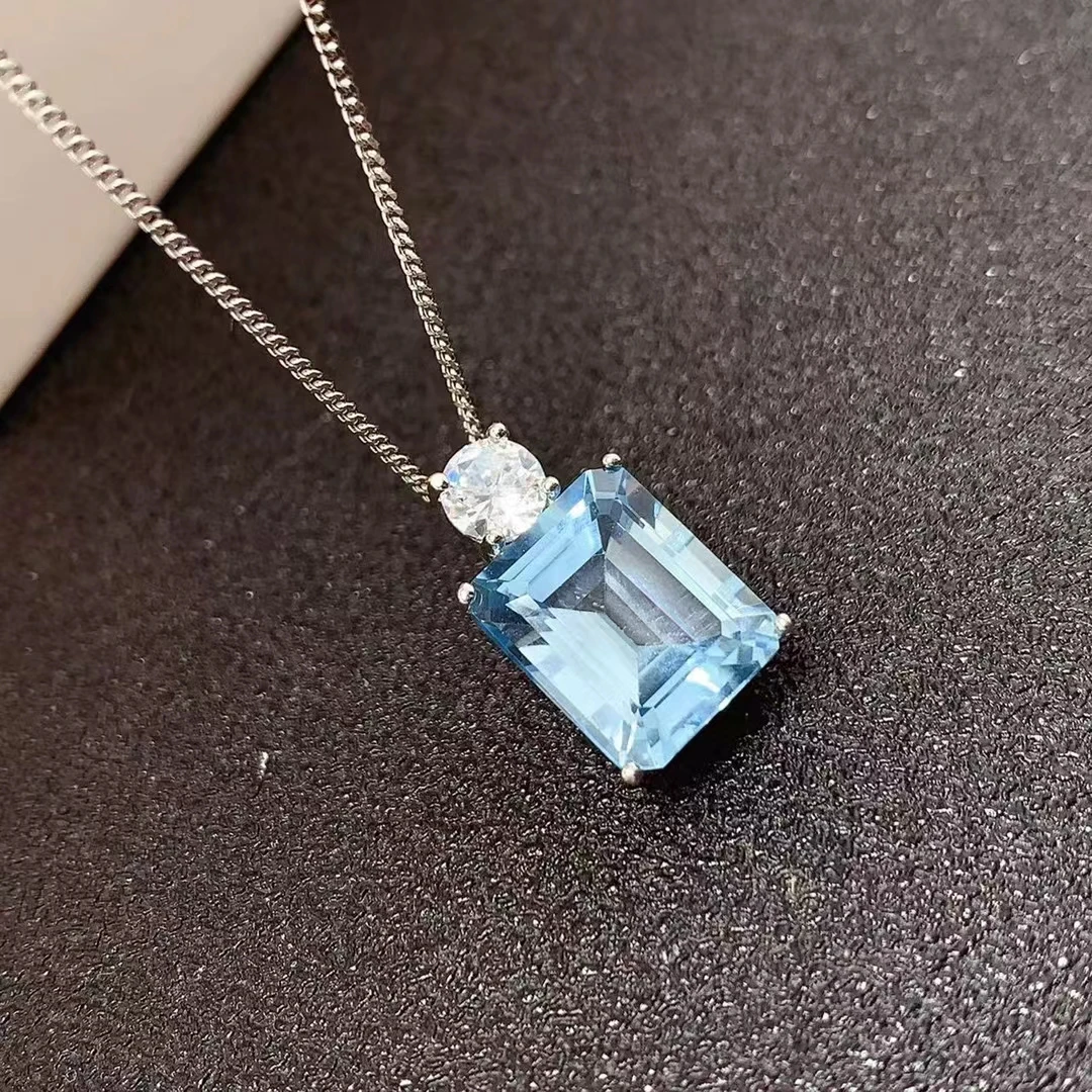 

Natural Light Blue Topaz Pendant for Office Woman 10mm*12mm 5ct VVS Topaz Necklace Pendant with 3 Layers 18K Gold Plating