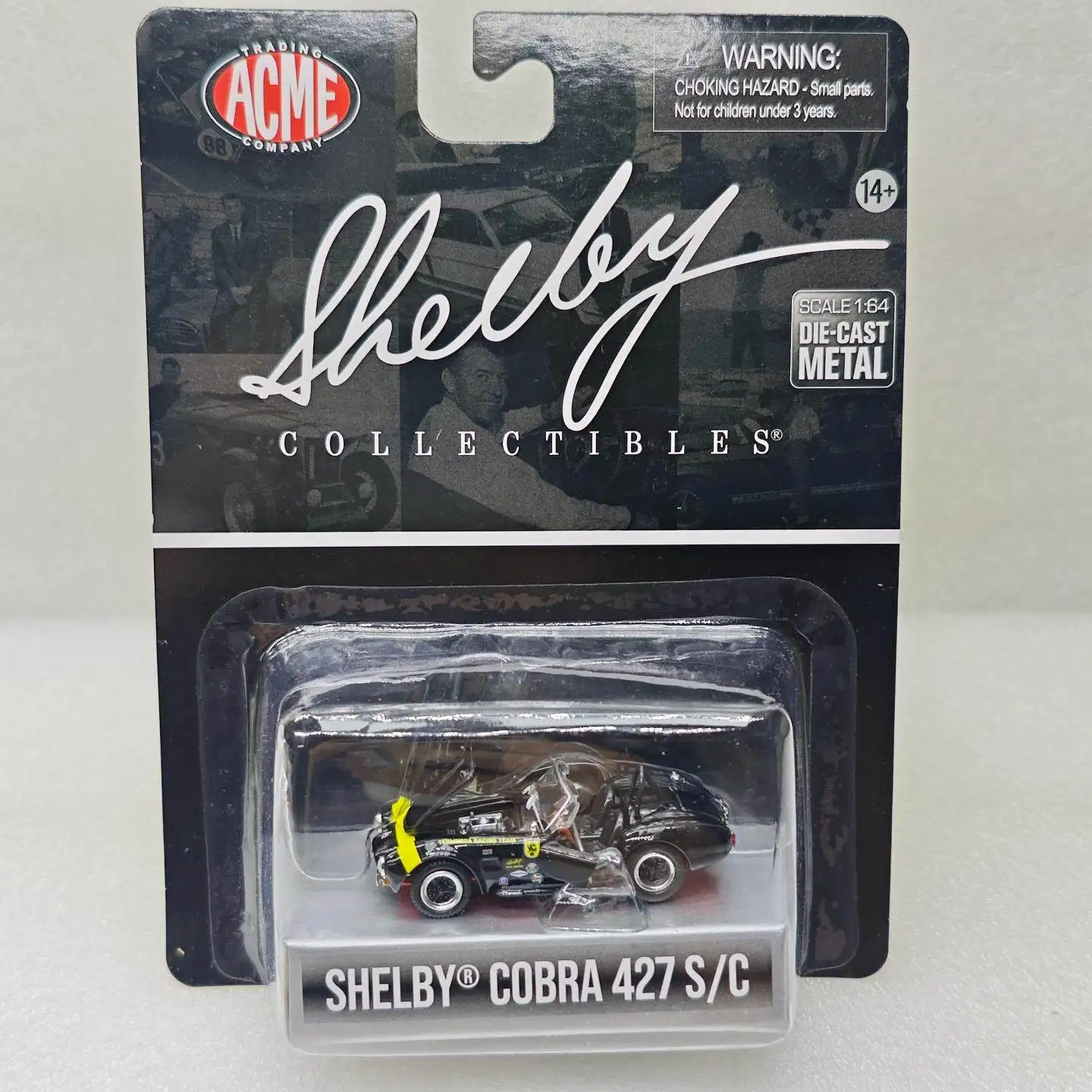 

Коллекционная модель автомобиля ACME 1:64 SHELBY COBRA 427 SC-707 Hidden Edition, красное шасси, литой сплав