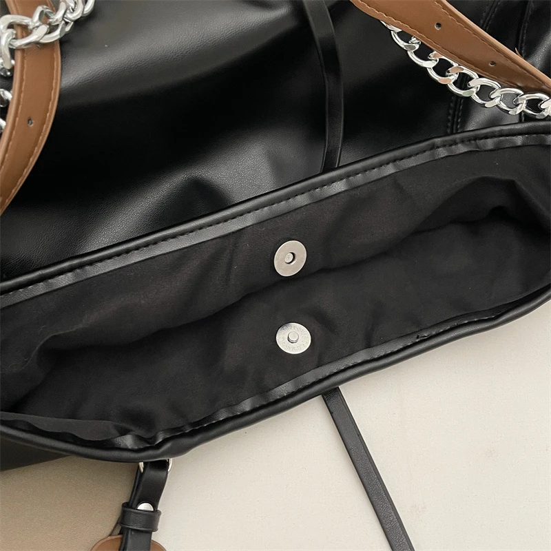 حقيبة ماسنجر كلاسيكية للنساء، حزام كتف من الجلد الطبيعي، تصميم أنيق من حقائب اليد المصممة الشهيرة