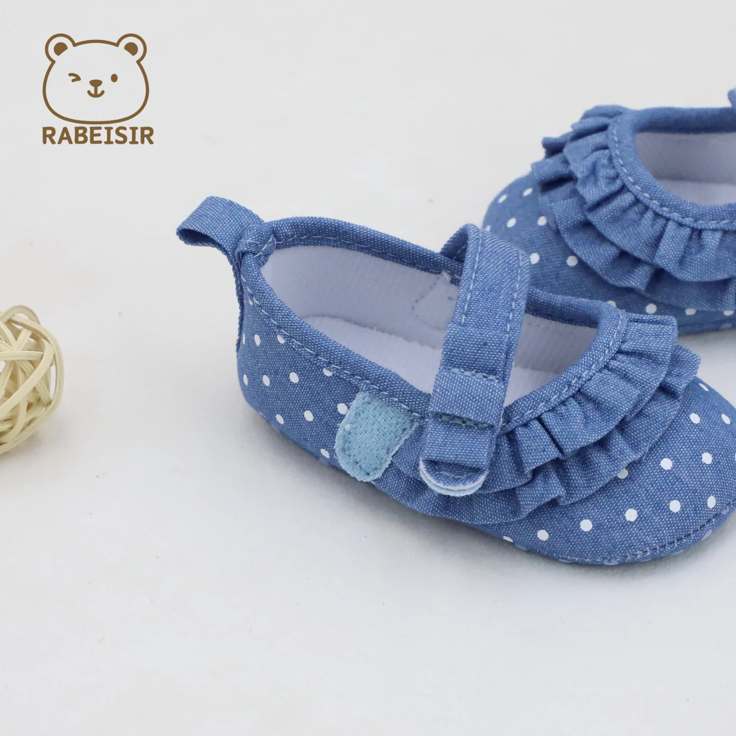 الربيع والخريف السنة الجديدة أحذية المشي للأطفال 0-1 ونصف سنة الإناث الطفل القماش سوليد الطابق الأحذية لينة سوليد مريحة
