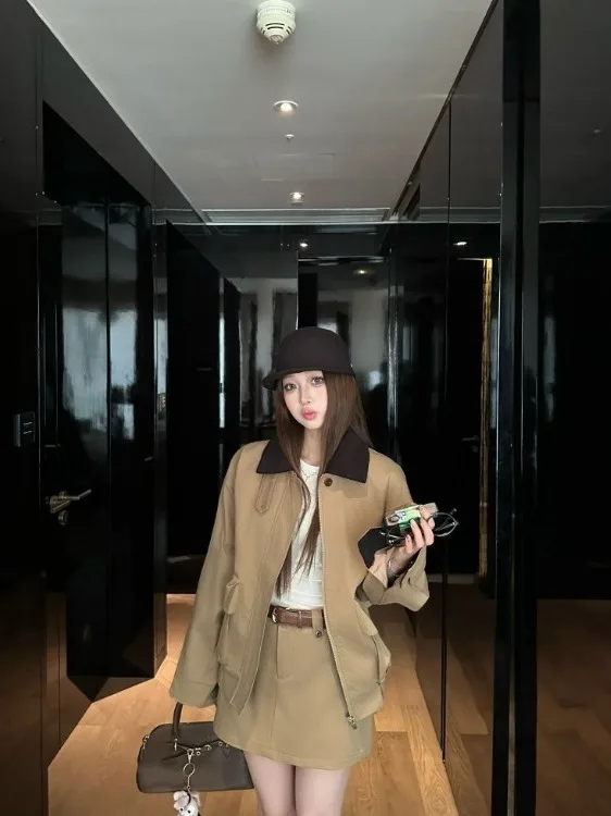 

Ретро-американский комплект: куртка с цветными блоками и юбка с высокой талией для женщин, осенний модный костюм-двойка в деловом стиле