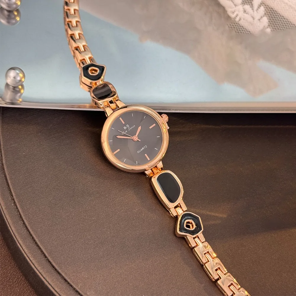 New Irregular Bracelet Watch Elegant Button Design Ladies Watch Gift Luxury Quartz Watch Women