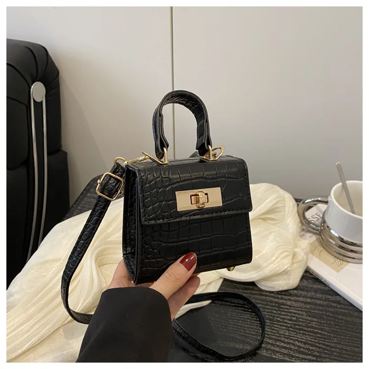 Trendige Geprägte Mini-Damen-Umhängetasche mit Goldverschluss Schultertaschen Abnehmbarer Riemen Henkeltasche Niedliche Crossbody-Handtasche – Detail 10