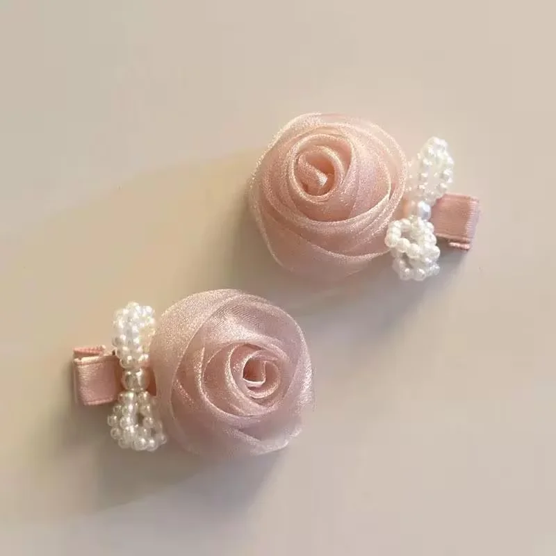 1 Stück/2 Stück Rosa Rosen-Haarspangen mit Imitationsperlen und Schleife, Geeignet für Frauen, Süße Atmosphäre Pony-Seitenclip Entenschnabel-Haaraccessoire – Detail 3