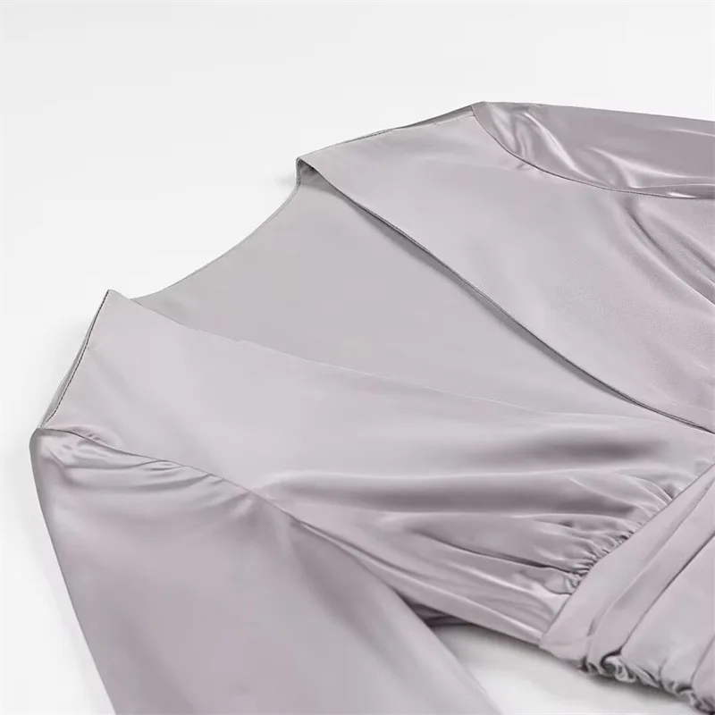 Autumn New Commuter Fashion V-neck Temperament Waist Silk Satin Texture Dress