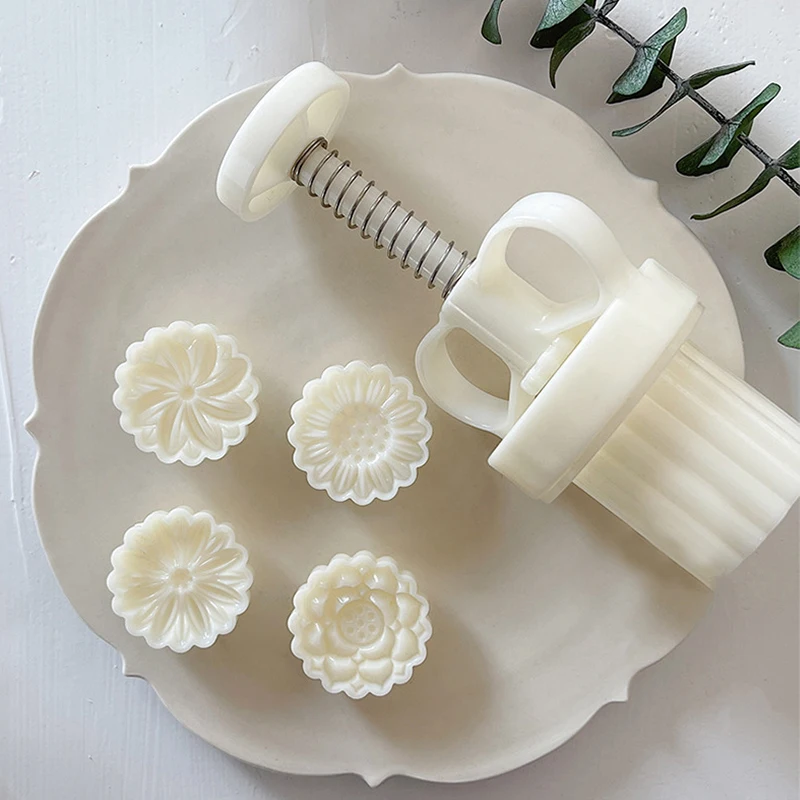 

Mini Flower Mooncake Rose Daisies Cherry Blossom Sunflower Shape Mooncake Mold DIY Pastry Decoration Hand Pressure Baking Tools