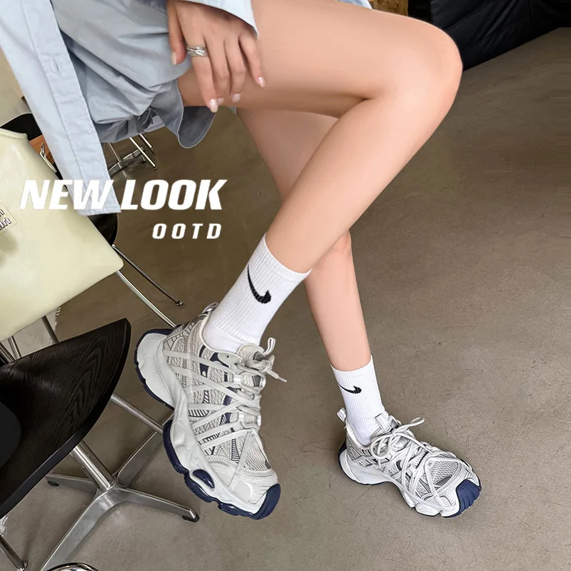 

Spring 2025 Women's Sporty Casual Shoes Breathable Low Top Lace-Up Sneakers Comfortable Rubber Sole Grid Inner Spring Autumn