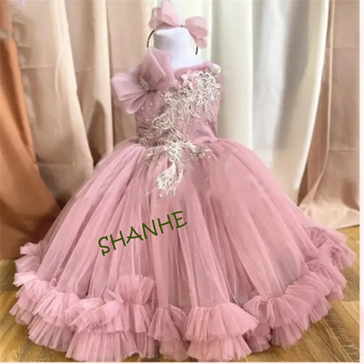 Abito da bambina alla lavanda personalizzato con maniche ad aletta o collo abito da ballo in tulle gonfio abito da compleanno per bambini abito da ragazza di fiori