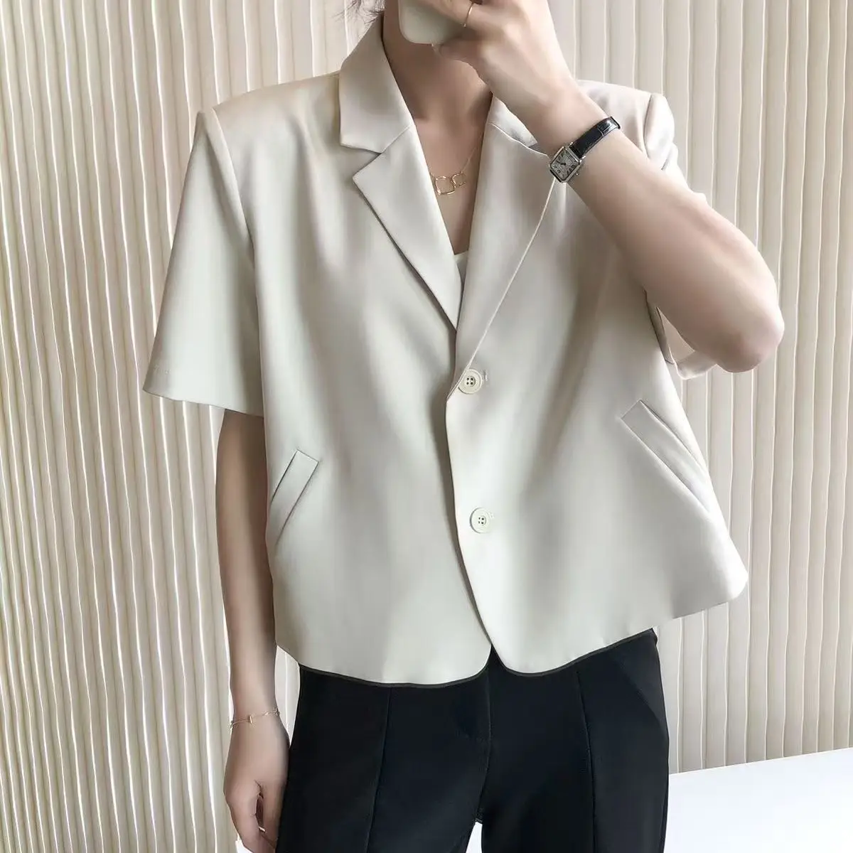 Ultra-Short Sleeve Women's  Jacket in Beige Color for Commuting 2026 Summer New Style Loose Fit Thin Polyester Fiber