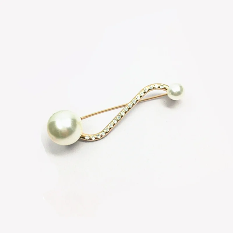 Fashion Size Imitation Pearl Brooches Pin Cool Music Note Brooch Scarf Cardigan Clip Curved Pins for Women Clothing Accessories