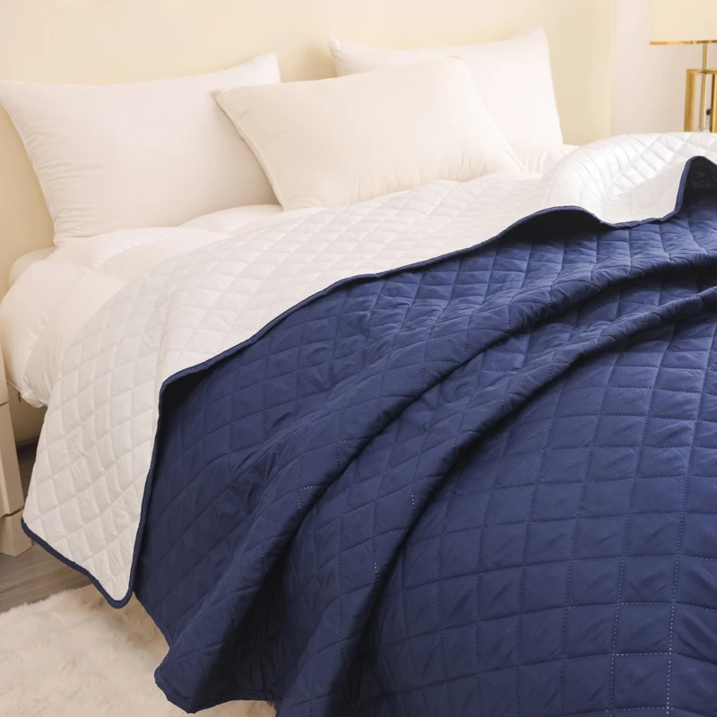 Urine Pad Quilted Bedspread Dirt-Proof Bed Protector Waterproof Dog Bed Cover Pet Blanket Furniture Pet Anti-dirt Couch Cover
