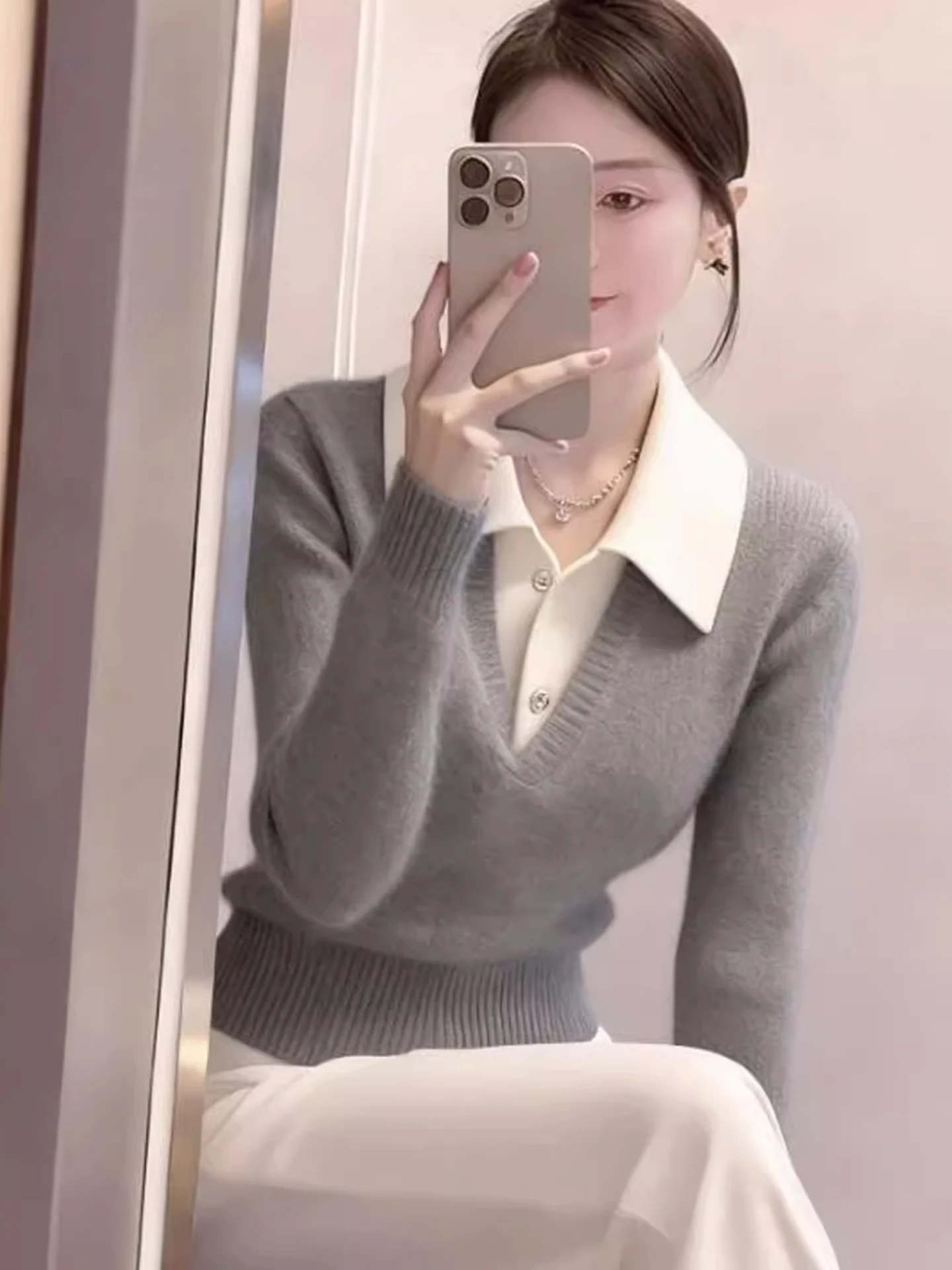 

Korean Sle Ne Knitted Sweater Women's Slim Fit Base Layer Top Spring Season Waist Cinching Fake Two-Piece Design