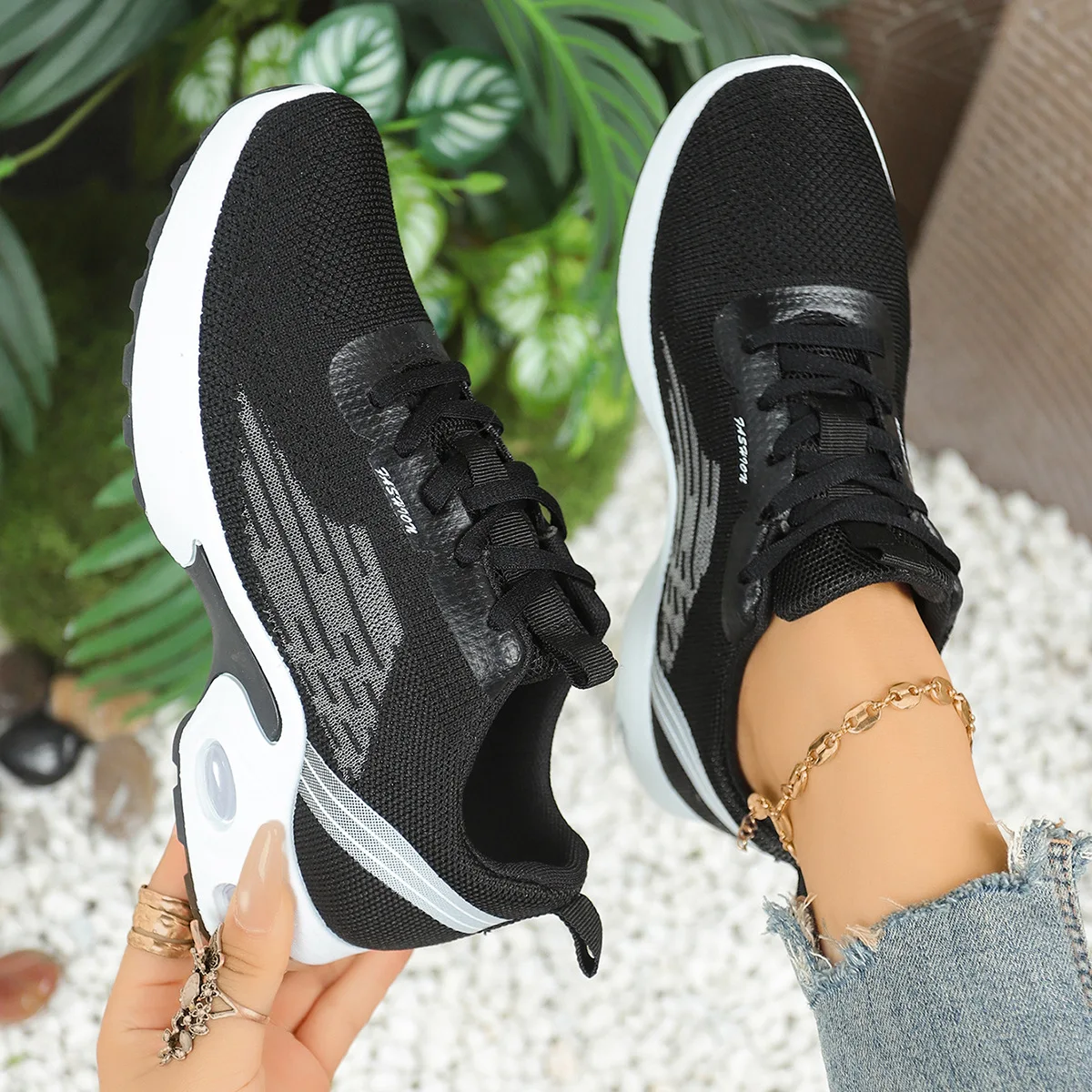 Women's Fashion Air Cushion Platform Sneakers Breathable Mesh Upper Non-Slip Thick Sole Lace-Up Casual Walking Shoes