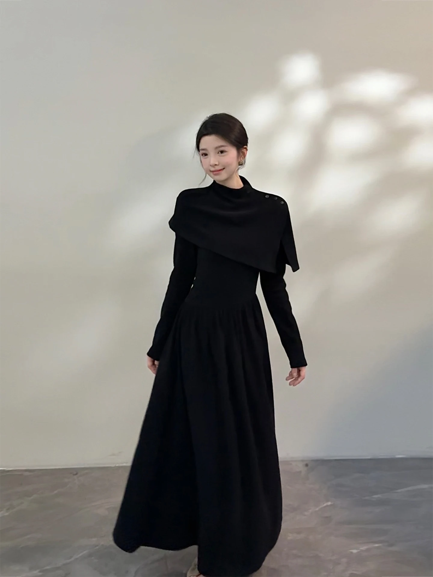 

Новый осенне-зимний комплект Song Sung: асимметричное платье и французский модный комплект с длинными рукавами DT698