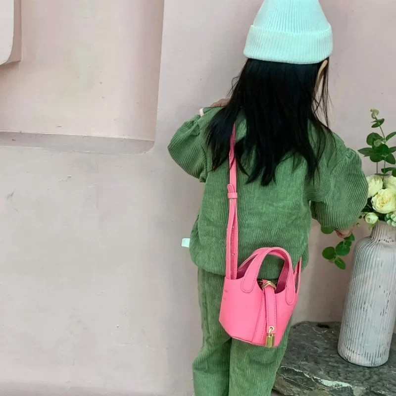 Tas selempang anak Mini Fashion 2024 tas tangan terbaru Bucket tas kurir tamasya kualitas tinggi murah