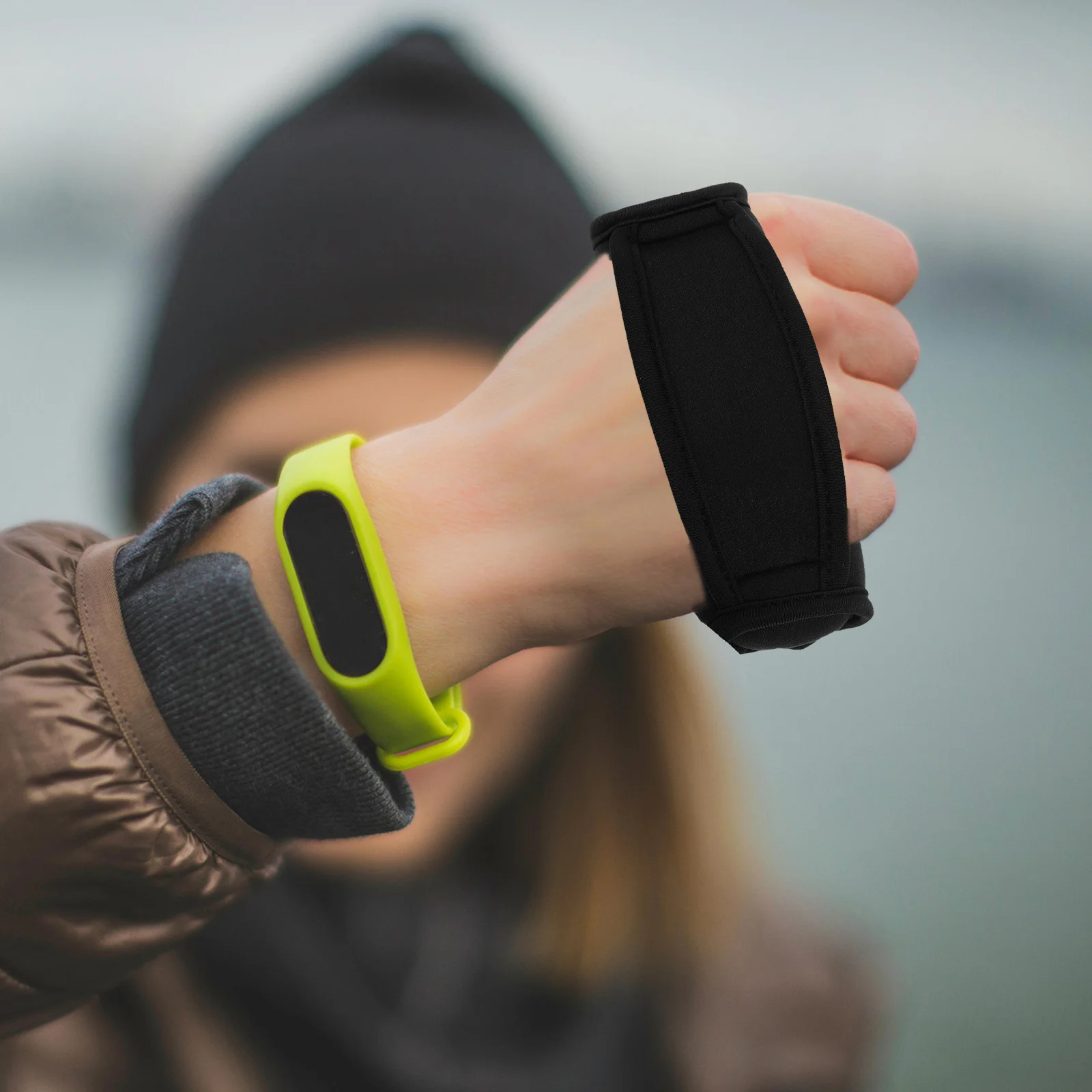 

2Pcs Sandbag Dumbbells Ergonomic Hand Weight for Running Yoga Walking Fitness Training Exercise Hand Sand Bag Workout