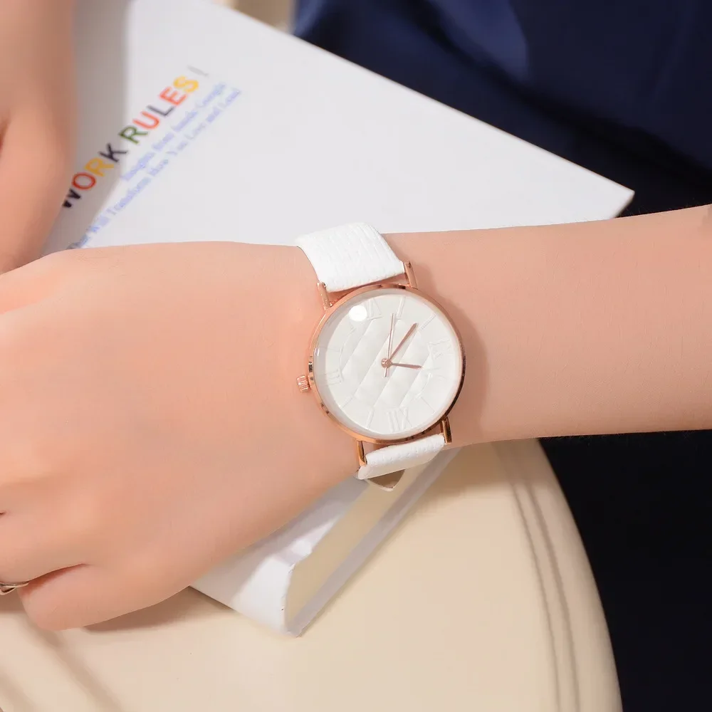 Fashion Women Leather Band Quartz Wrist Watches Luxury Top Brand White Casual Ladies Wristwatch Watches for Women Luxury