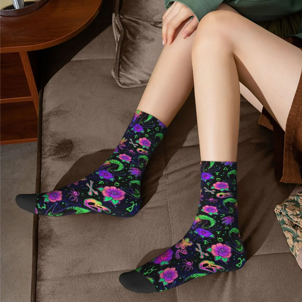 Fashion Magic Animal Skull Skateboard Socks Foral Polyester Crew Socks for Women Men