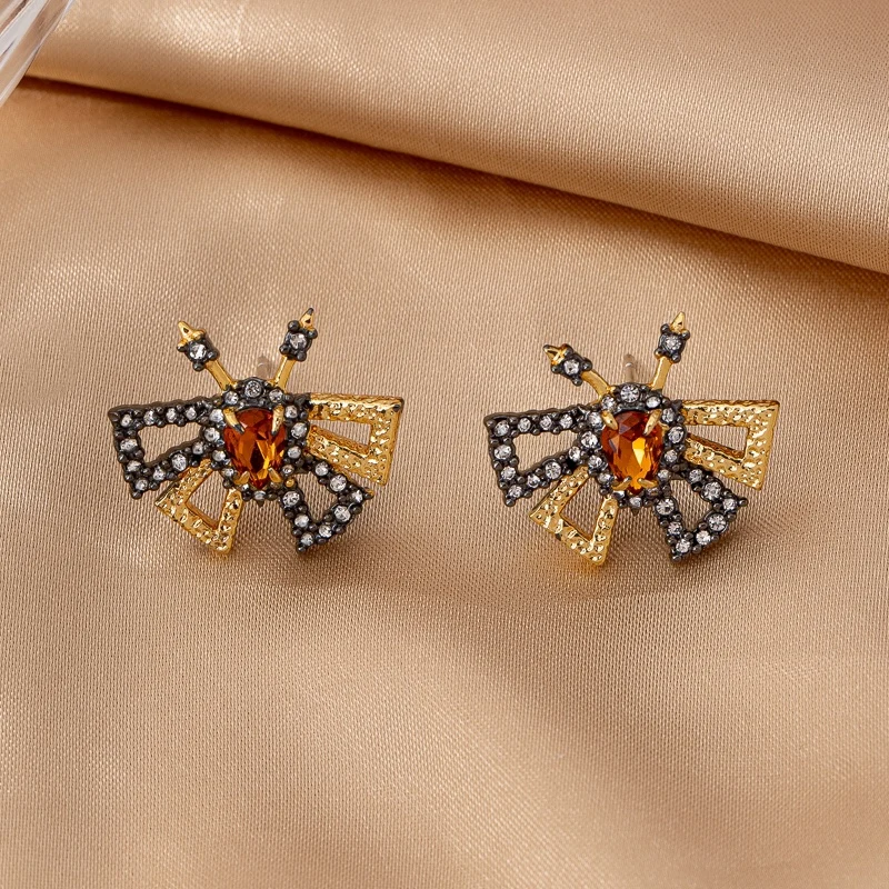 Guicai Original Design Copper Gold-plated Two-color Full Diamond Bee Series Stud Earrings