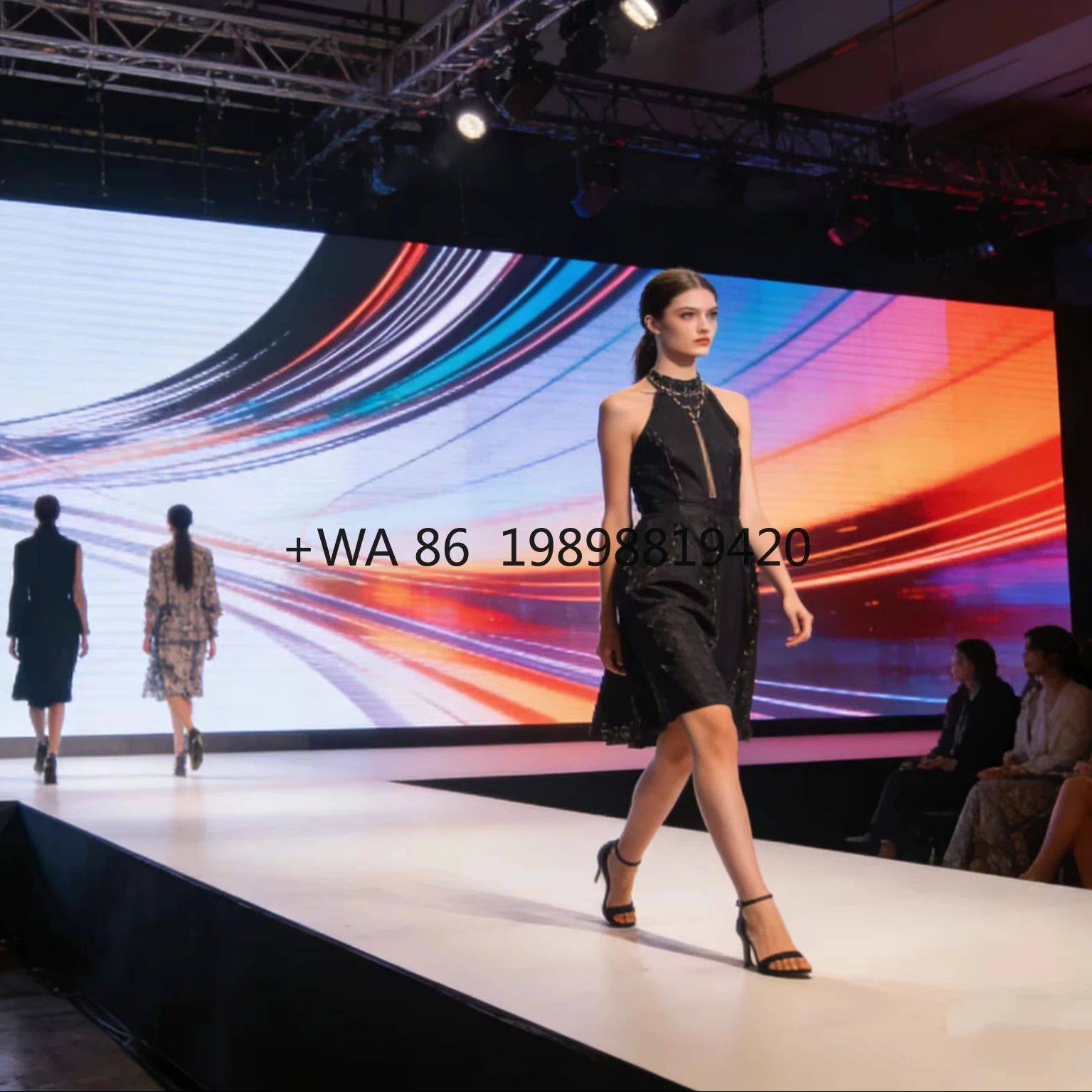 

Настраиваемый внутренний полноцветный светодиодный дисплей P2.97 Видеостена с HDR10 5000cd Яркость 3-летняя гарантия-изогнутая выставочная стенд