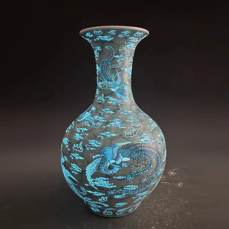 

Qing Dynasty Yongzheng enamel phoenix pattern with luminous appreciation vase