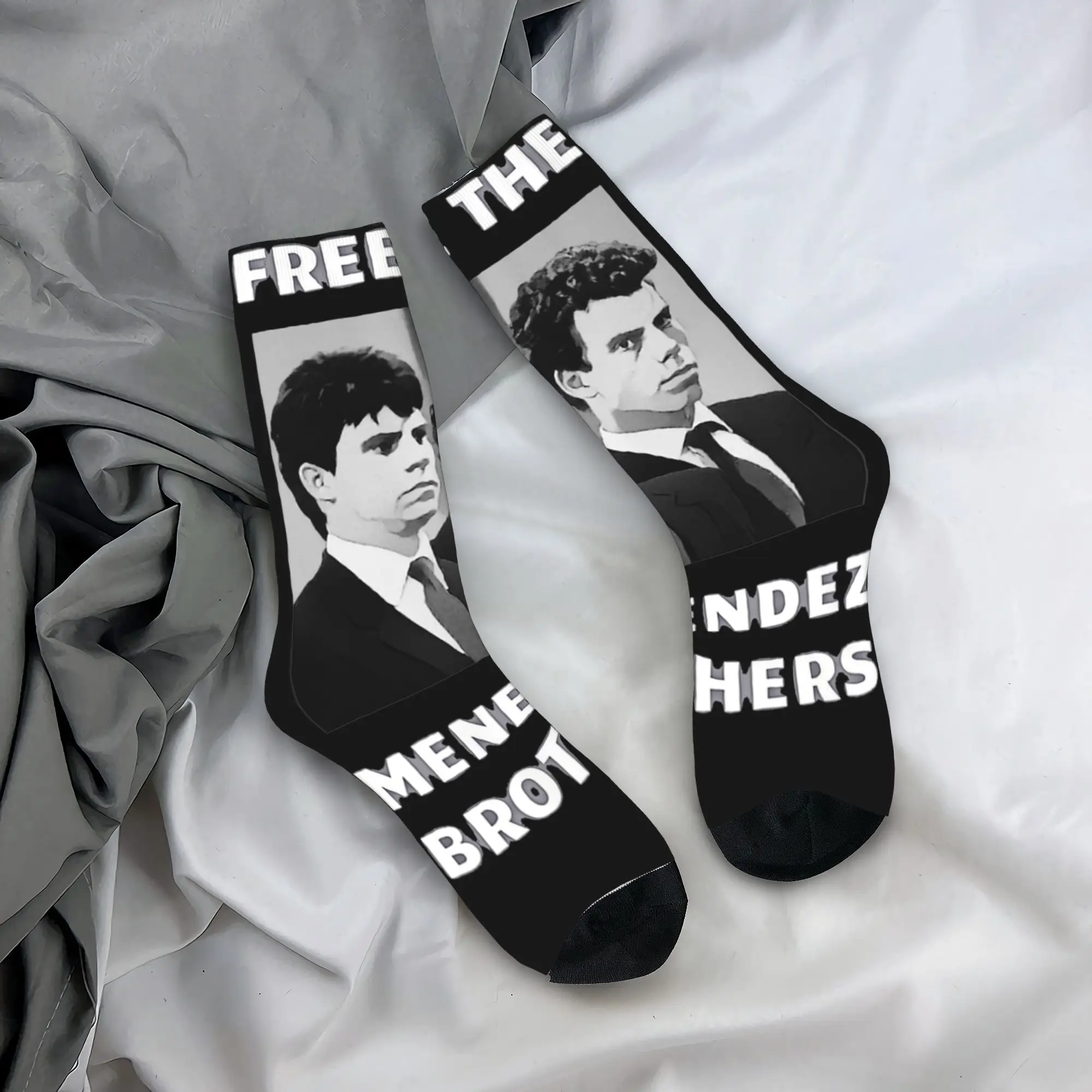 Free The Menendez Brothers Socken, Accessoires für Männer und Frauen, Crew-Socken, gemütliche beste Geschenke