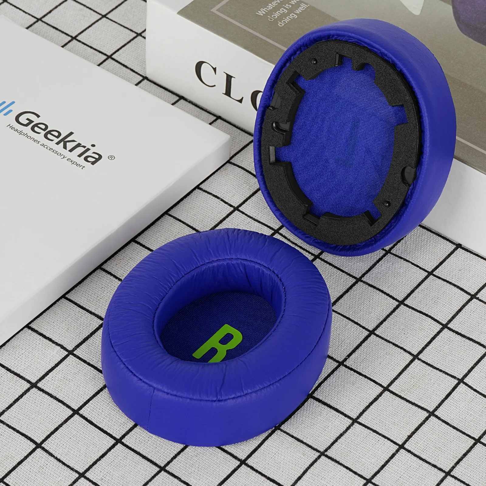 Cuscinetti auricolari di ricambio Geekria QuickFit per cuffie JBL JR460 cuscini per le orecchie, auricolari per cuffie
