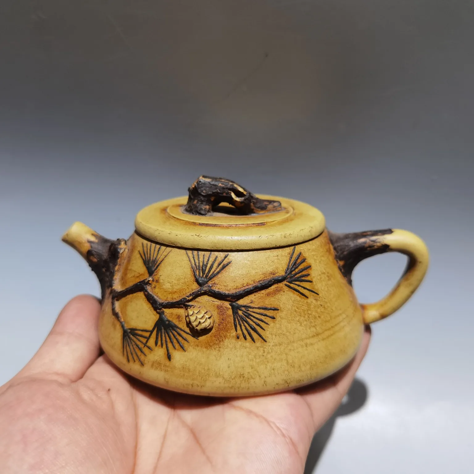 Teapot Purple Clay PotMud painting Pine needle stone ladle pot Cover the pot with tree roots Teapot Kettle Tasting tea ceremony