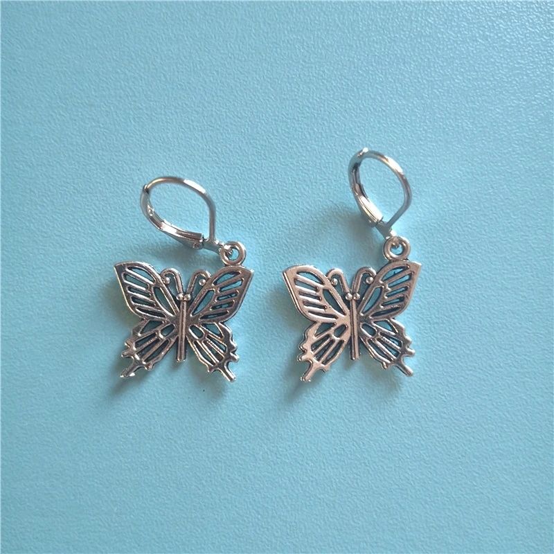 Beautful Butterfly Leverback Earring, Dainty Butterfly Charm Minimalist Jewelry, Insect Earrings Dropshipping