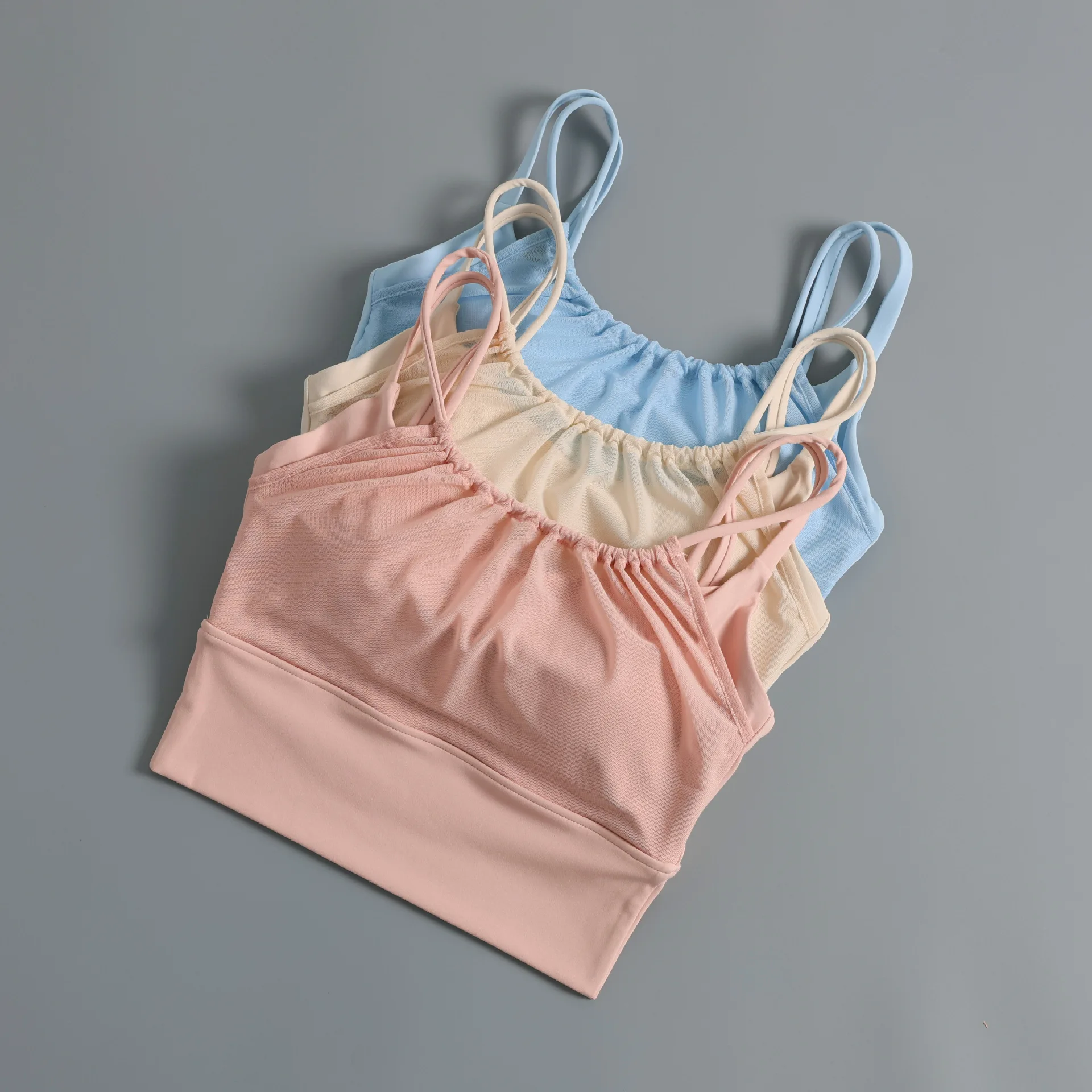 

Профессиональный амортизирующий спортивный жилет, интегрированный искусственный двухсекционный тренировочный бюстгальтер для йоги, нижнее белье на ощупь для фитнеса, бега