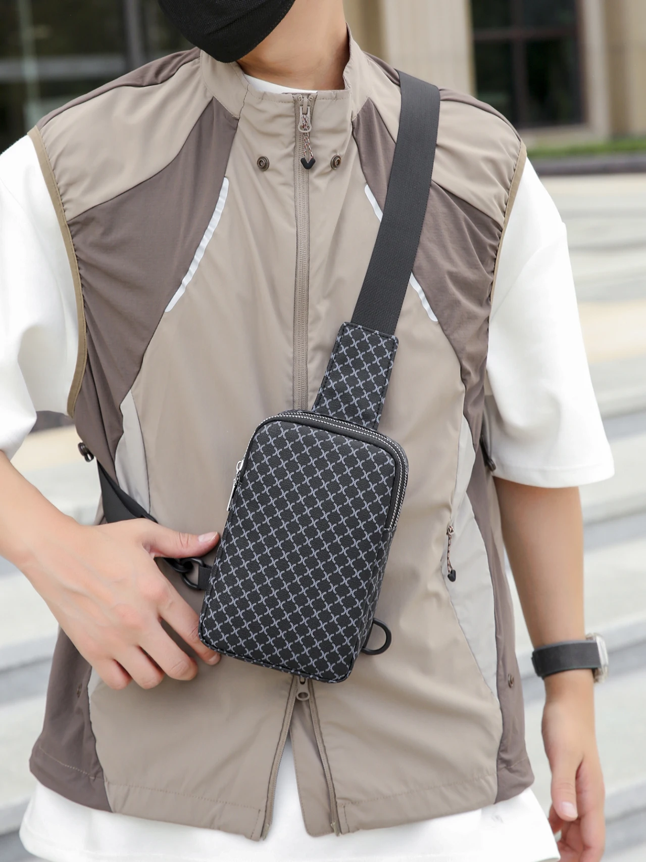 

Men's Crossbody Bag Portable Outdoors Commuting Mobile Phone Small Satchel Faionable Street Sle Soft Synthetic Leather