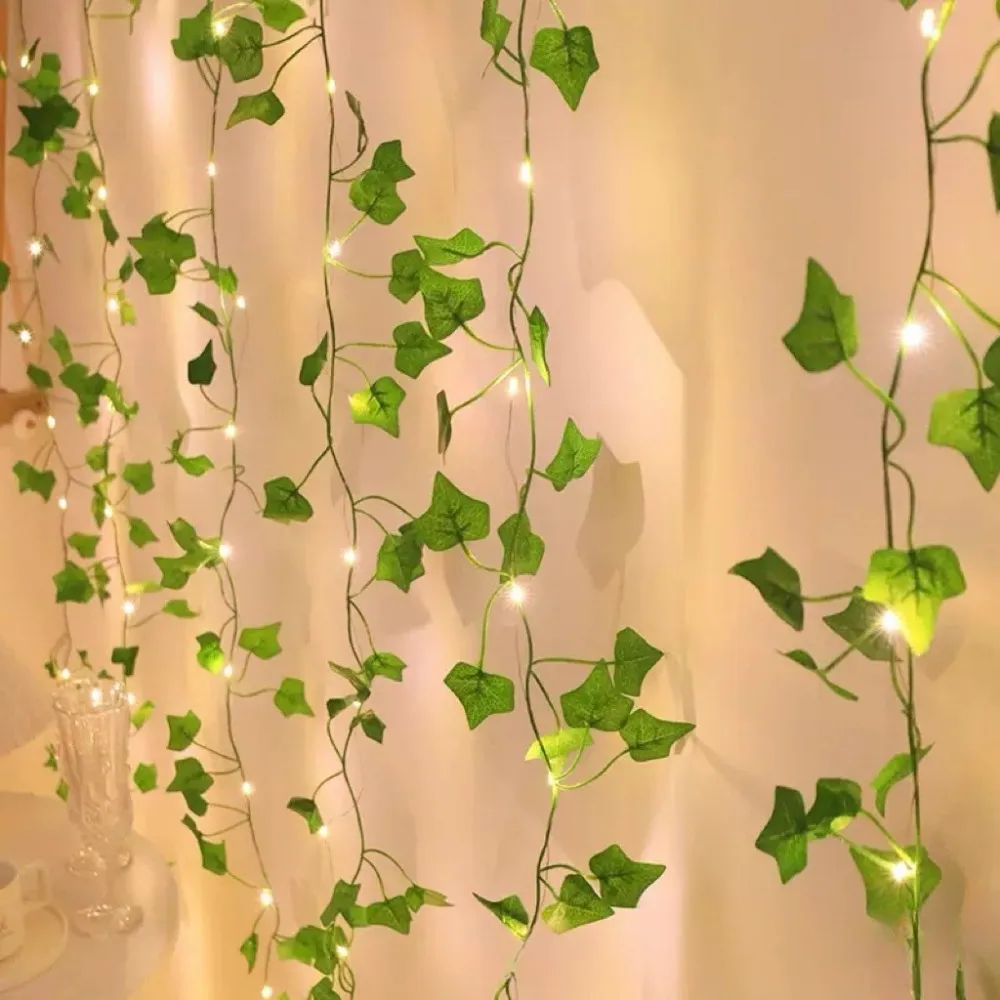 2M20LED Simulated Ivy Leaf Light String, LED Green Vine Light,Battery Powered,Suitable For Home,Wedding,And Holiday Decoration