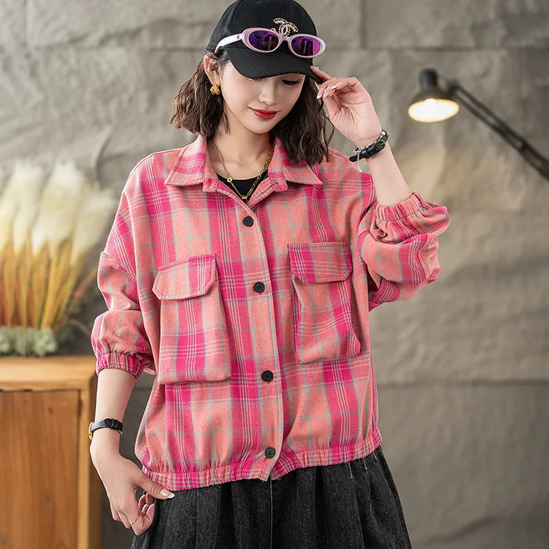 Giacca camicia corta allentata casual per donna Primavera Nuovo top scozzese con maniche a pipistrello retrò e alla moda primaverili e autunnali JJ834