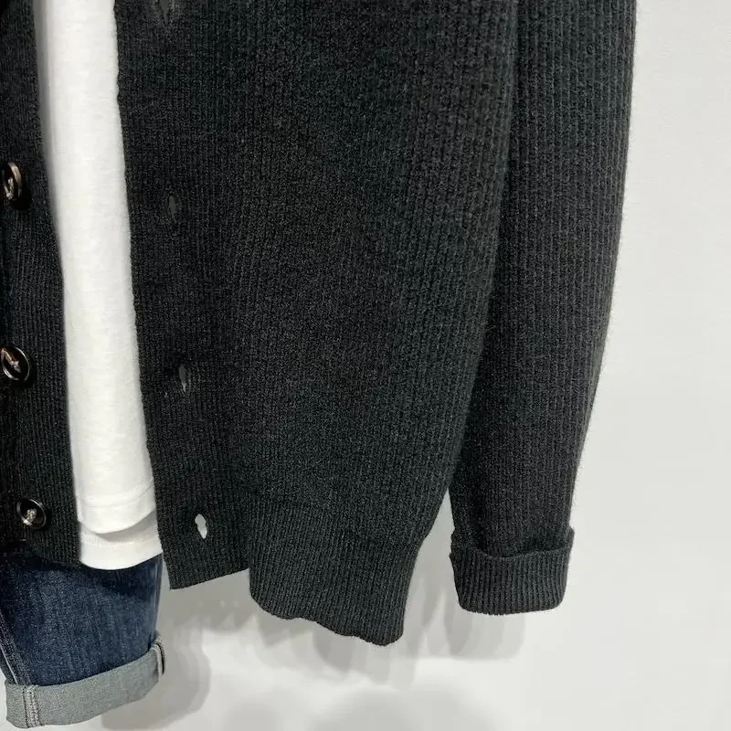 Ropa de hombre, suéteres de punto con cuello negro para hombre, cárdigan liso de Color sólido, abrigo de otoño coreano antiguo, pedido de estilo de tendencia 2025