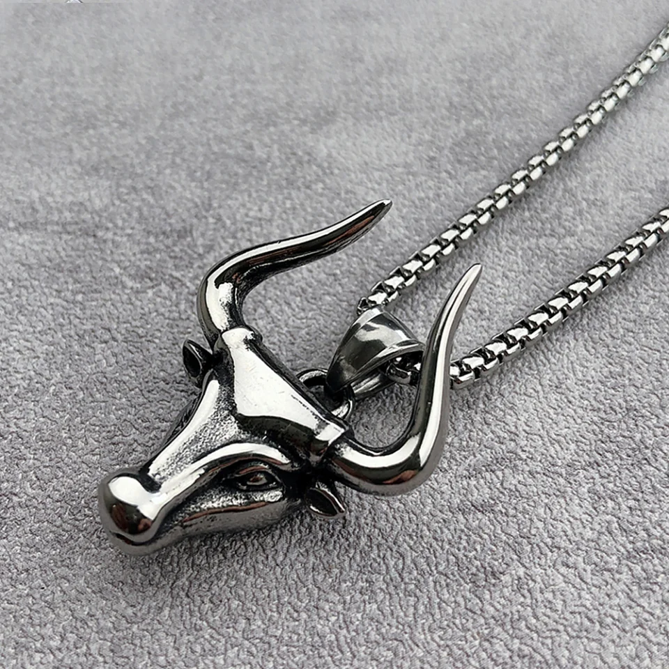 Punk Vintage Stainless Steel Bullfight Bull Head Pendant Necklace For Men Hip Hop Biker Bull Head Necklaces Fashion Jewelry Gift