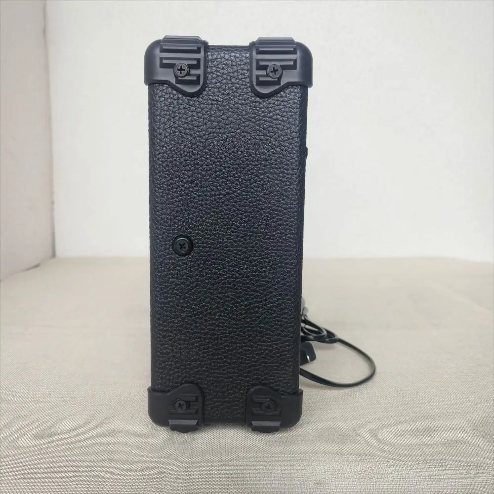 Plastic Electric Guitar Speaker 20W Power MP3 Instrument Inputs Guitar Combo Amplifier 2 Band Equalization Bass Guitar Amplifier