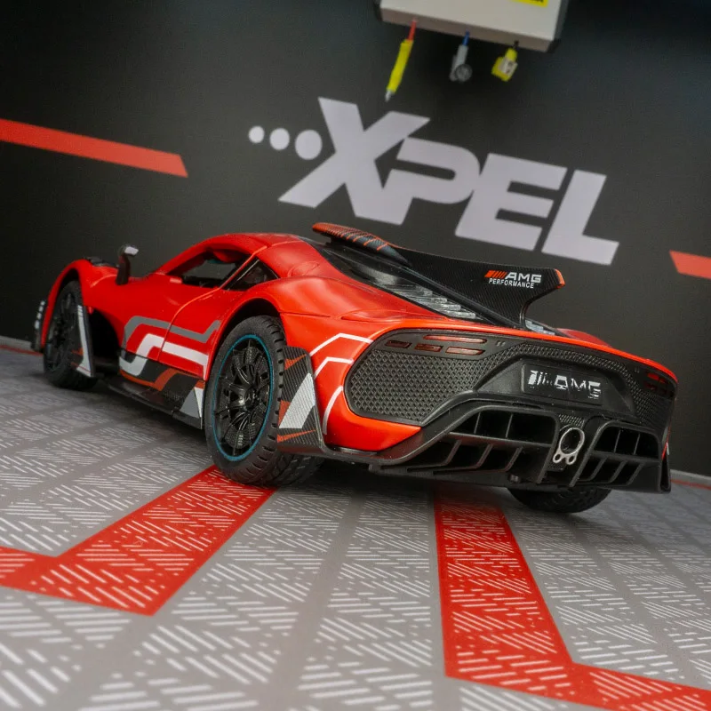 Simulación 1:24, modelo de supercoche de aleación Mercedes Benz ONE AMG, puertas y capó de motor, el maletero se puede abrir con sonido y luz
