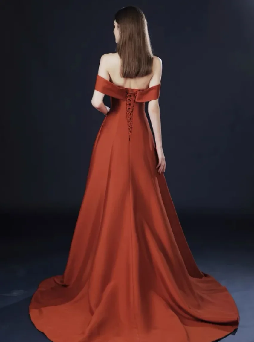 

Othray A-Line Backless Satin Long Elegant Celebrity Prom Party Gowns 2023 Boat Neck Evening Dresses Brick Red Off The Shoulder