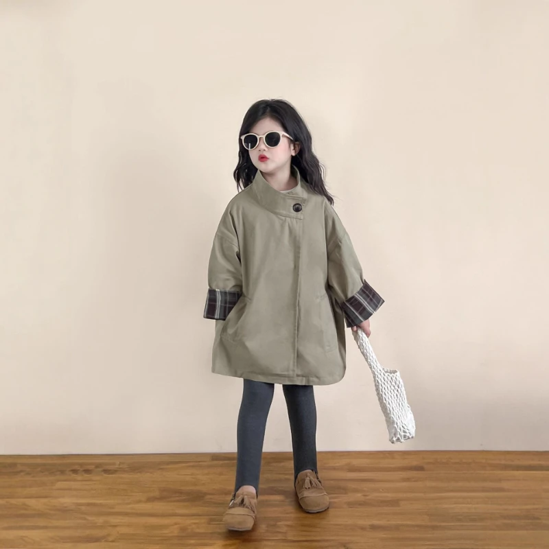 

2026 Spring New Girl's British Style Retro Checkered Cuff Splicing Solid Color Stand up Collar Windbreaker Coat