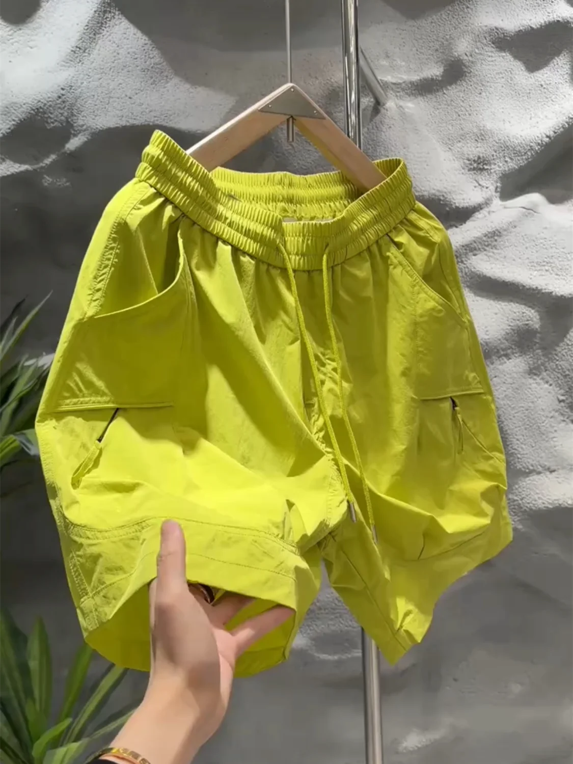 

Men's Summer Fashion Ice Silk Quick Dry Ultra Thin Workwear Shorts Dopaamine Color Couple Style Beach Five-Quarter Pants