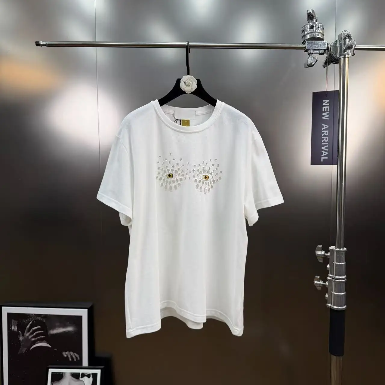 Camisetas de calle alta, camisetas de algodón, camisetas de verano para mujer, estilo Hip-hop, ojos bordados, camiseta de manga corta, estilo suelto y perezoso