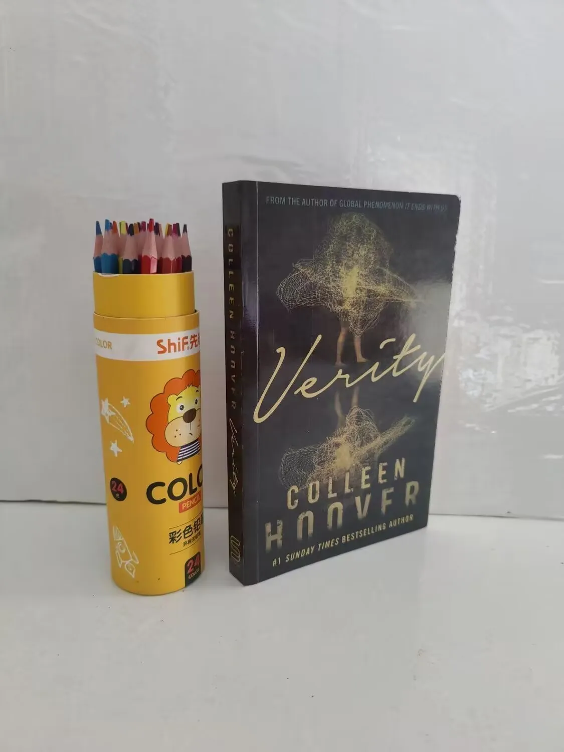 

Verity The Sinner, который не существует, Colin Hoover, английская версия, английская версия