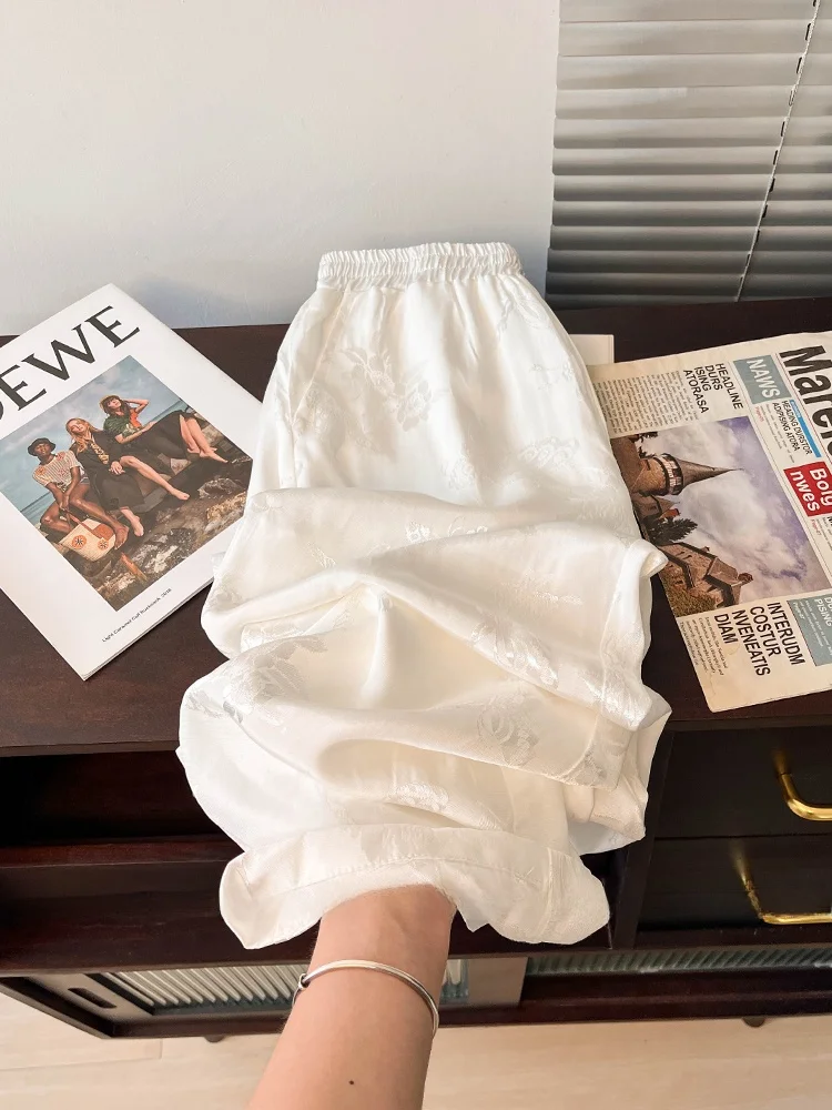 

Новые женские летние брюки в китайском стиле с высокой талией, из струящегося ледяного шелка, широкие, свободные, повседневные, с вышивкой, атласные, прямого кроя