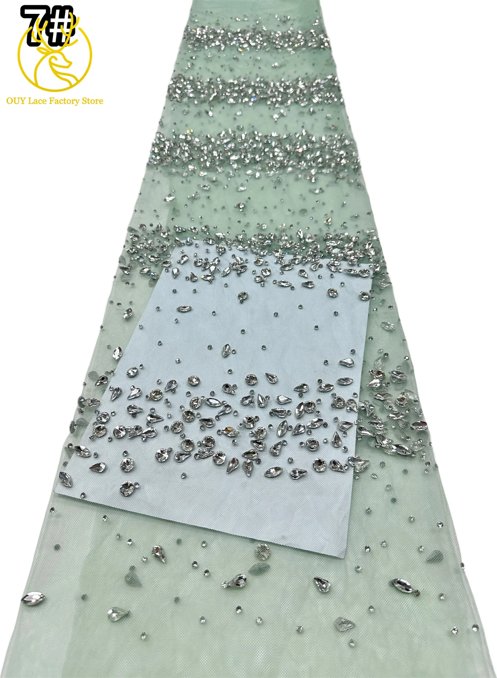 Goldener Luxus-Tüll-Spitzenstoff aus Dubai, hochwertiger nigerianischer afrikanischer Diamant-Tüll-Spitzenstoff für Hochzeitskleidung. – Detail 17