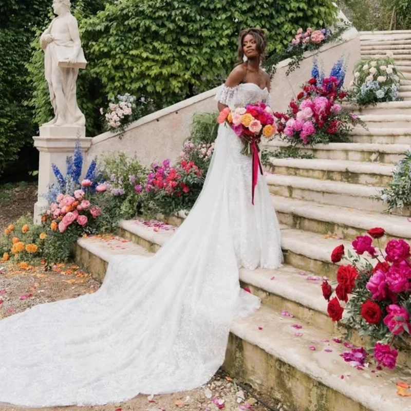 تخصيص لامعة بسيطة العاج الأبيض السباغيتي الأشرطة الدانتيل يزين فساتين الزفاف ألف خط طوق تول زي العرائس صنع اللباس