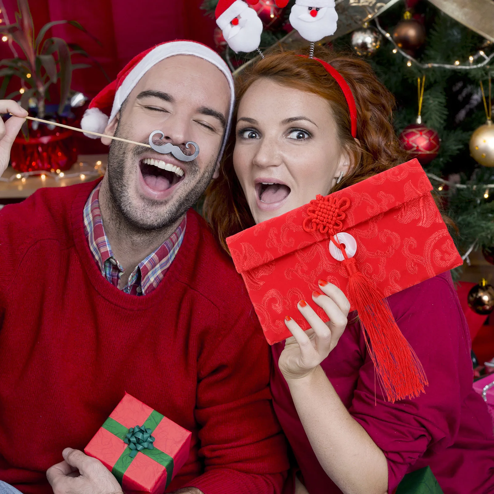 2Pcs Spring Festival Red Envelopes Gold Stamping Brocade Money Packets for Chinese New Year Wedding Gifts Party Favors