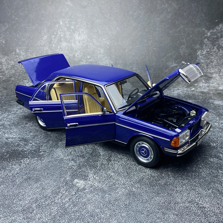 NOREV 1:18 1982 For Benz 200 alloy classic car model Car model collection gift static decoration