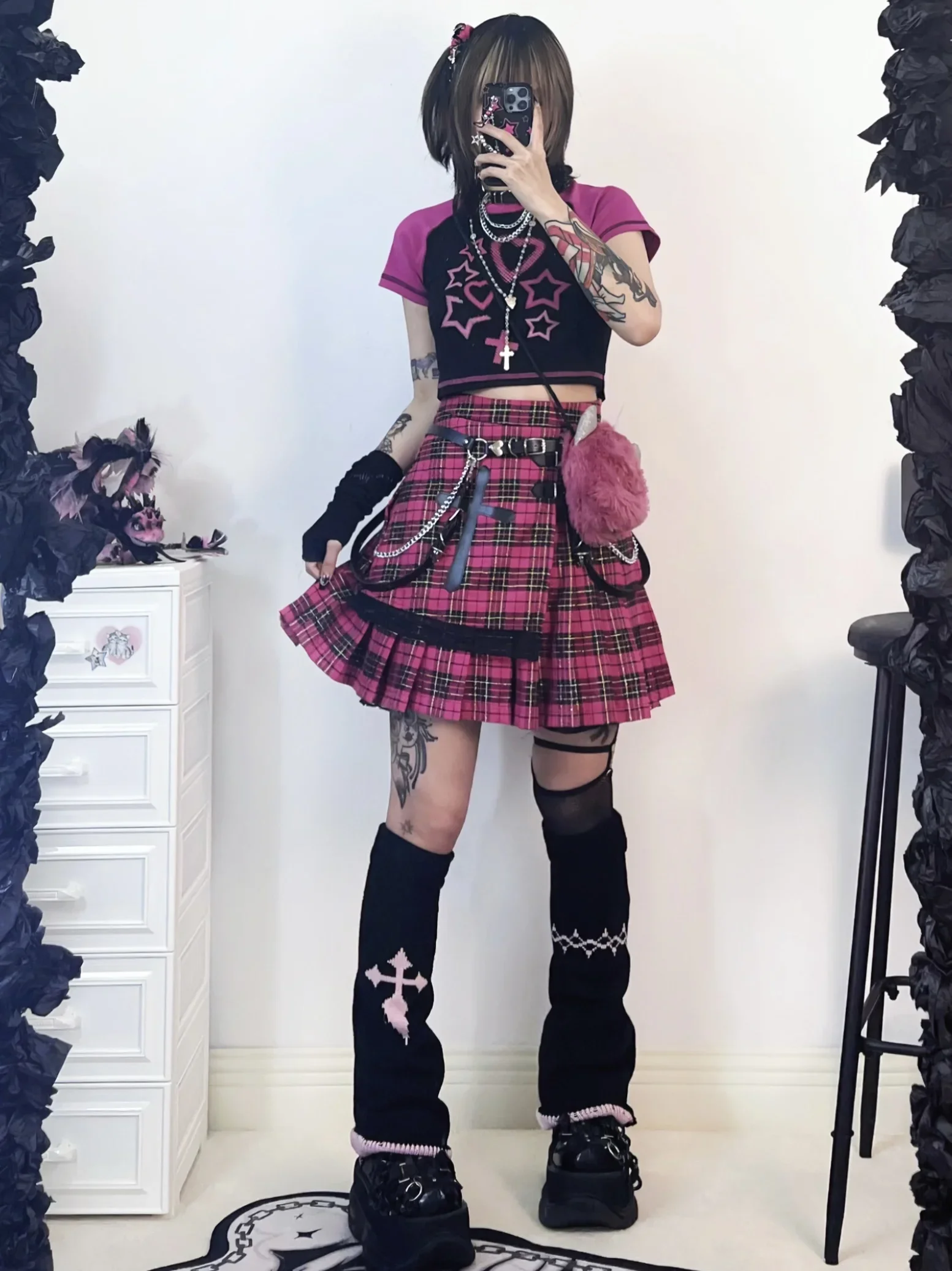 تي شيرت راجلان بأكمام نصف كم للفتيات ، قمة سرية مفتوحة داكنة ، زي قوطي ، زي Y2K ، قمة ملونة ، ساخن