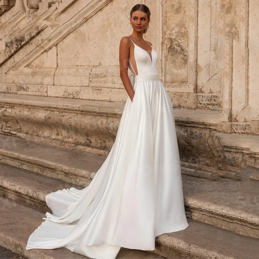 

Simple A Line Women's Wedding Dresses V Neck Spaghetti Straps Bride Gowns Sleeveless Satin Backless Customized Robe De Mariée