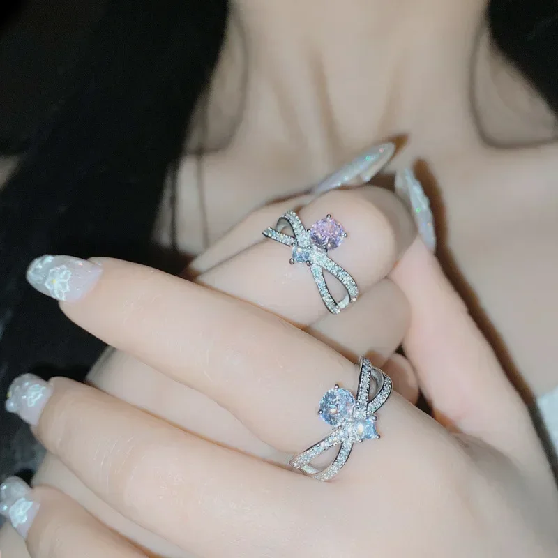 

MDLFES Mo!ssan Diamond Style Original Design Crown Princess Square Ring Women 18k Plated Niche Wedding Ring